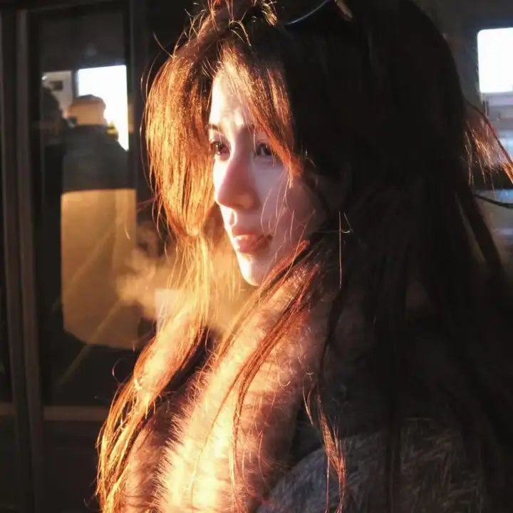 千金的双重身份